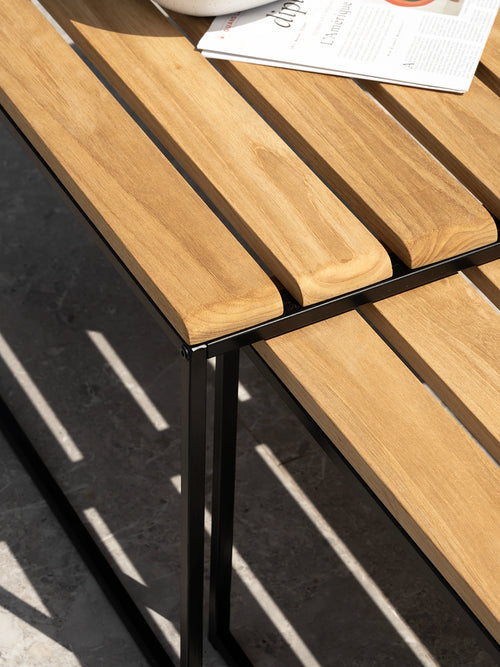 Outdoor Couchtisch Algot - Schwarzes Gestell – Teak