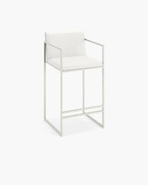 Bar Stool Bruno – Beige – Design Your Own bar stool with supportive design and Nordic simplicity.