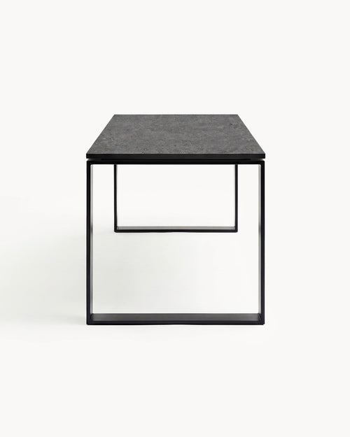 Outdoor dining table Diana - Black Frame - Grafite Dekton Top
