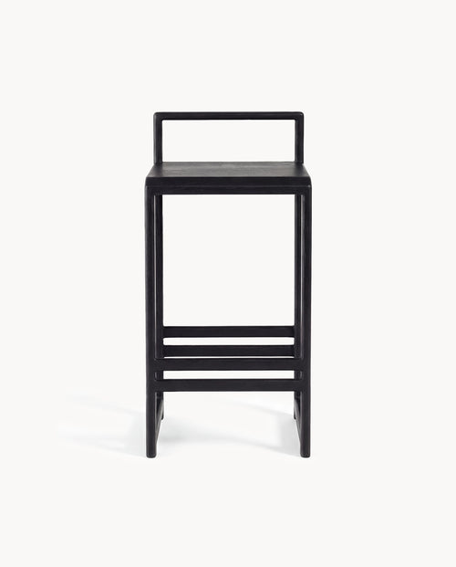 Oak Bar Stool Ebba with Black Oak frame, featuring a solid wooden construction and integrated backrest.