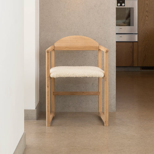 Erik Esszimmerstuhl – Eiche – Ivory bouclé