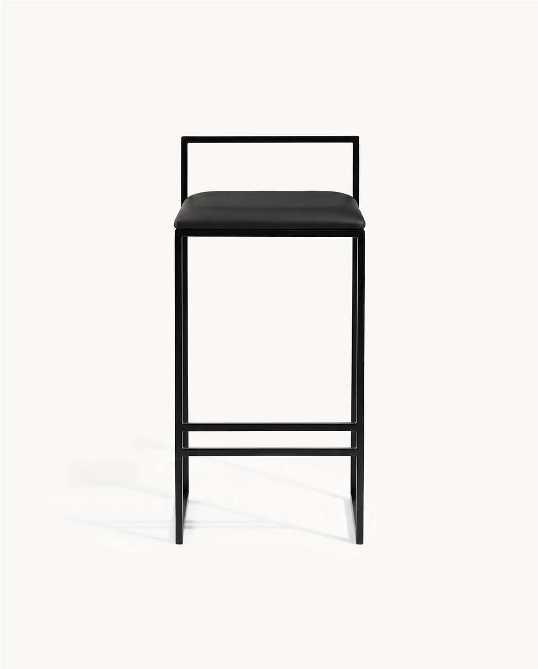 Barstol Freja – Svart ram – Sittdyna i Jade Black-läder