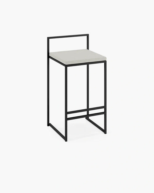 Freja outdoor bar stool in black with marble acrylic top, showcasing Scandinavian design and elegance for outdoor spaces.