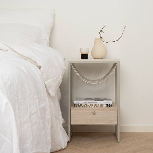Iris Sängbord - Beige - Sand läder - Lunar dekton