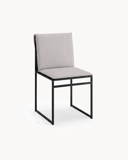 Outdoor chair Isa with a sleek design, perfect for outdoor dining on patios and gardens.