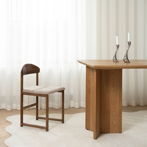 Karin Dining chair - Dark oak - Greige bouclé