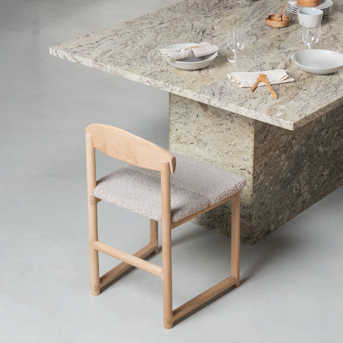 Karin Dining chair - Oak - Greige bouclé
