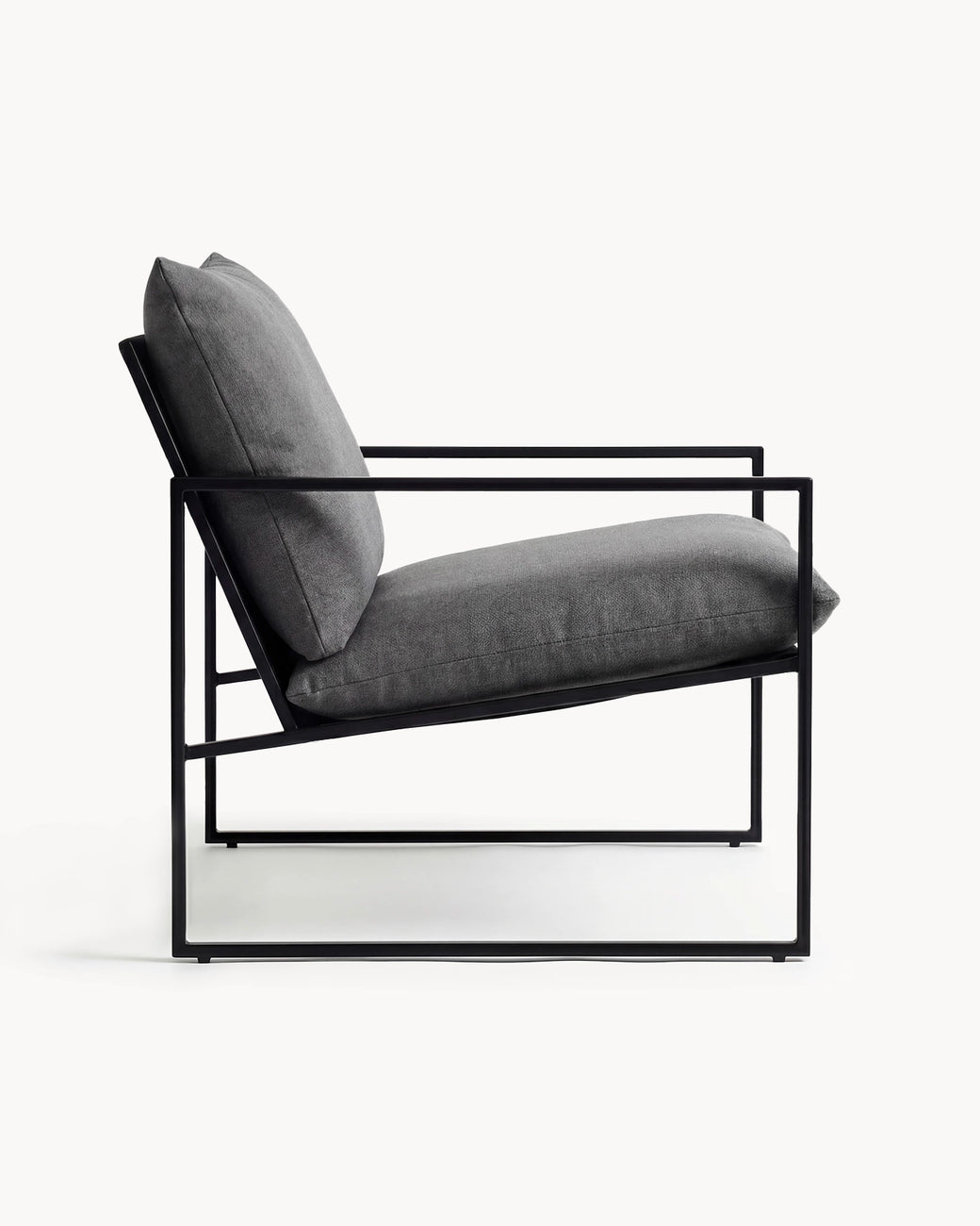 Outdoor lounge chair Kenny - Black Frame - Onyx Acrylic Cushion