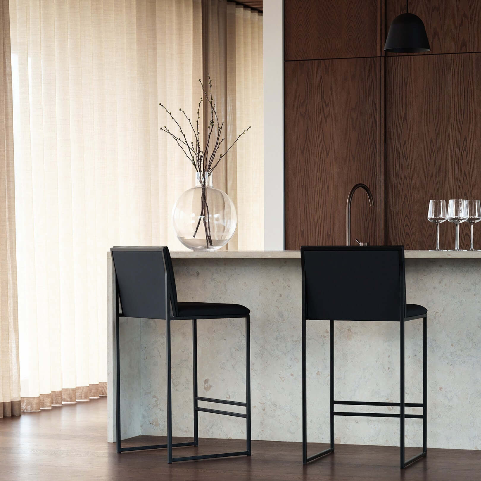 CREA　スツール Bar Stool - Philip - Black Leather 66 cm, 76 cm | by Crea®