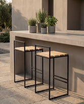 Outdoor Bar Stool Saga – Black Frame & Teak