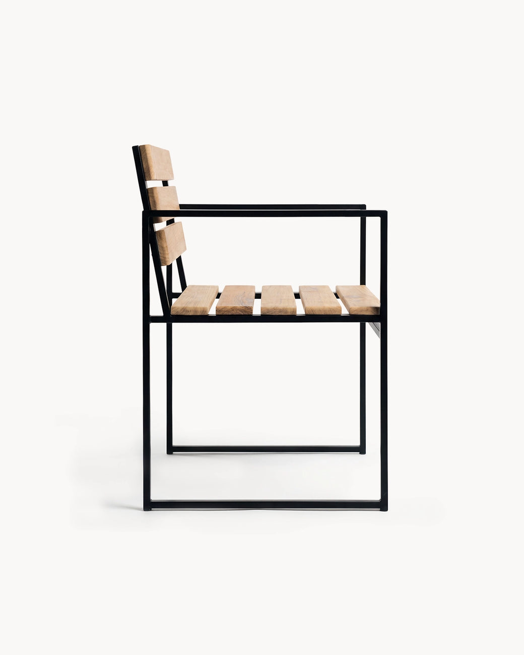 Outdoor chair Signe - Black Frame - Teak Wood