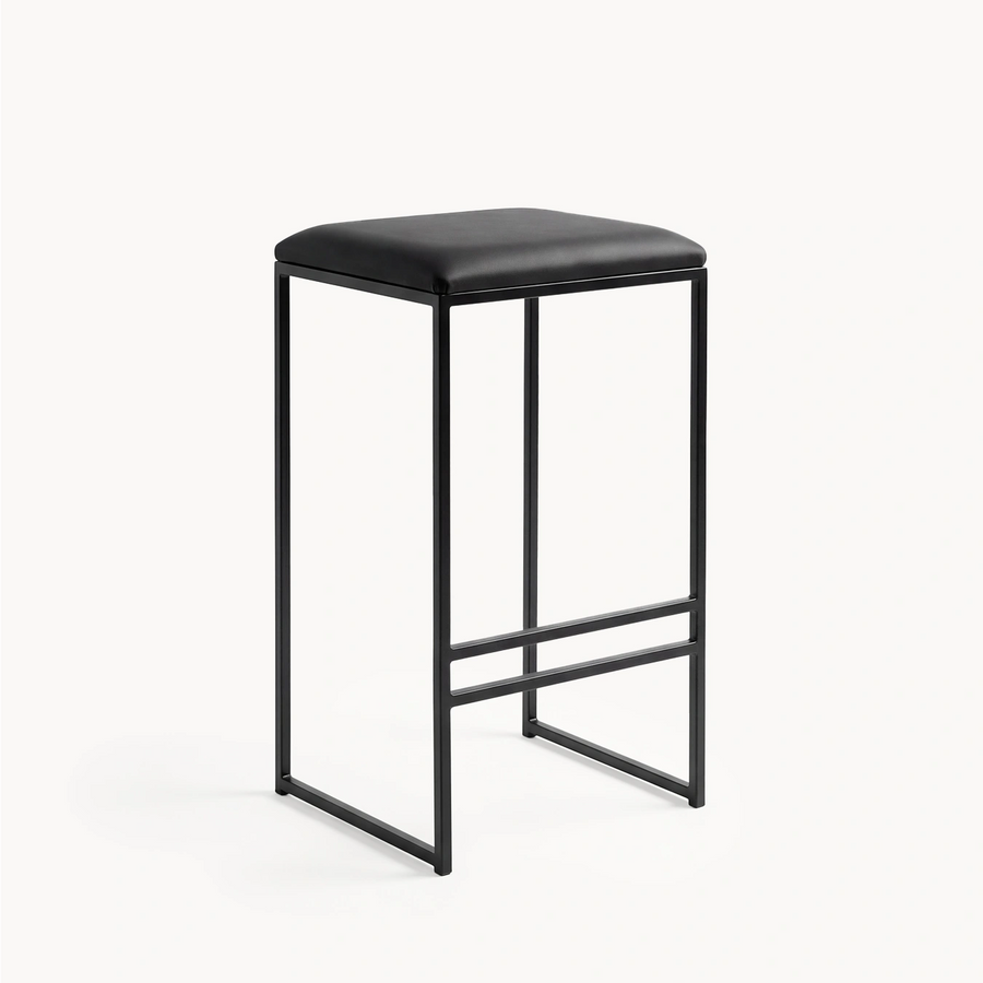 Counter & Bar Stool Svea – Black Frame – Jade Black Leather