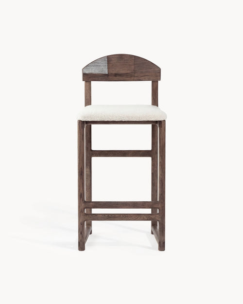 Oak Bar Stool Ted – Dark Oak – Ivory Bouclé with soft seat, perfect for kitchens and bar areas.
