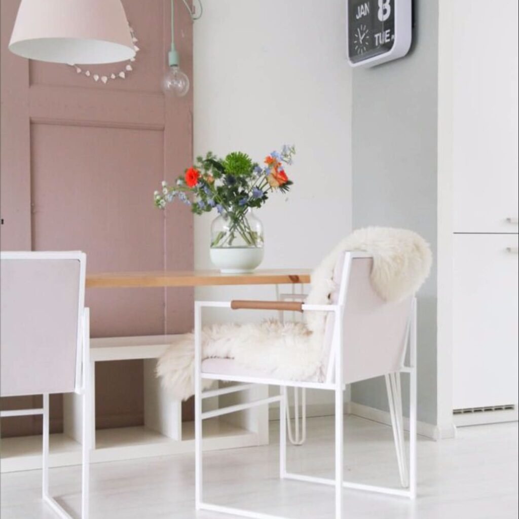 Sella matstol - chair - chaise - stuhl - light pink sammet - velvet - fløyel - velours - velvet